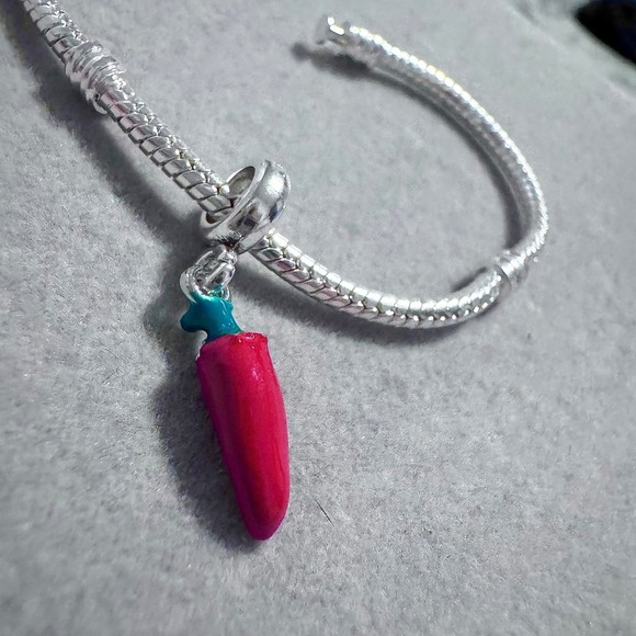 Red Chili Pepper Charm Bead‎ fits Pandora - Picture 4 of 8